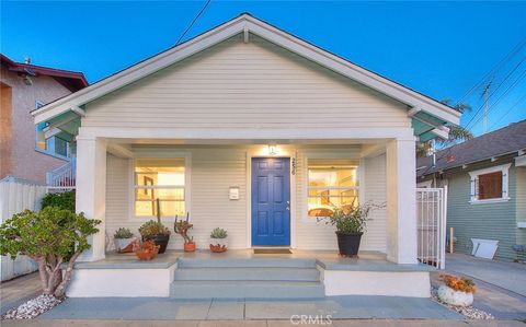 Photo of 256 Falcon Avenue, Long Beach, CA 90802 (MLS # CV25105875)