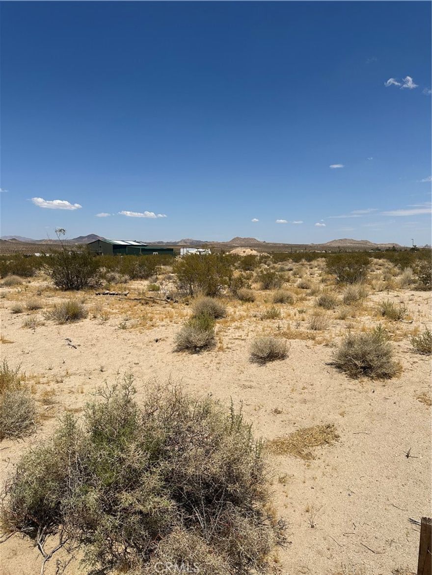 Large lot located in Lucerne Valley directly off Highway 247.