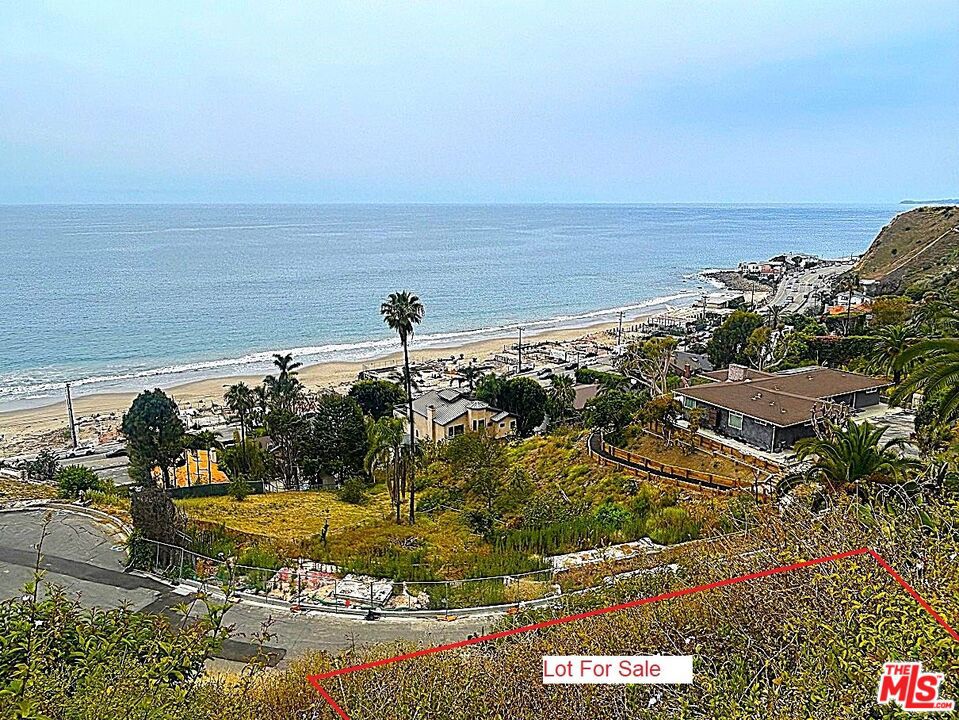 21540 Rambla Vista