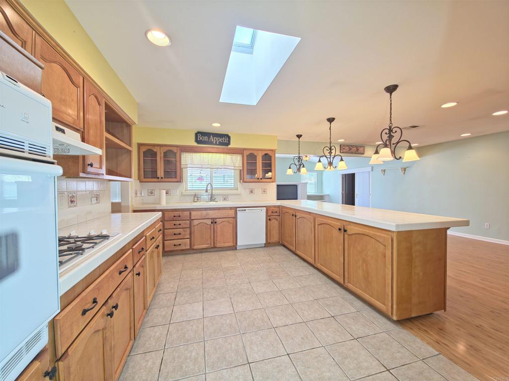 25875 Coombe Hill Drive