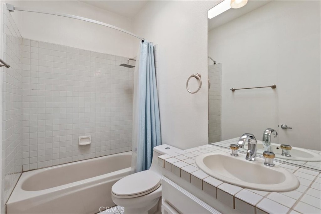 Lake Mirage Racquet Club (32138) - Residential