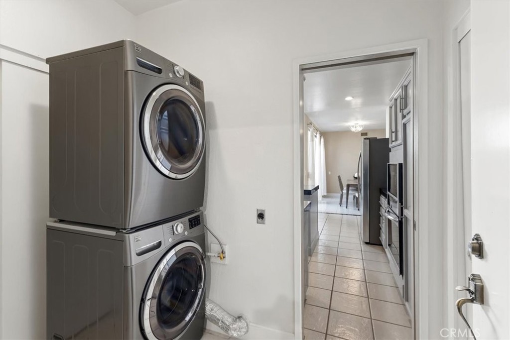 Lake Mirage Racquet Club (32138) - Residential