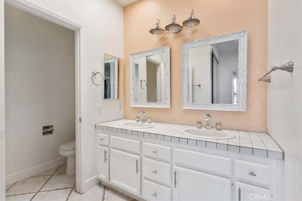 Lake Mirage Racquet Club (32138) - Residential