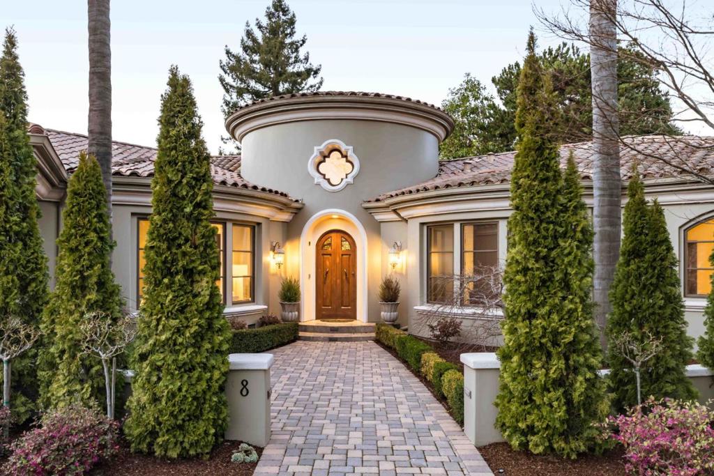 8 Reyna Place