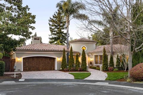 8 Reyna Place Menlo Park CA 94025