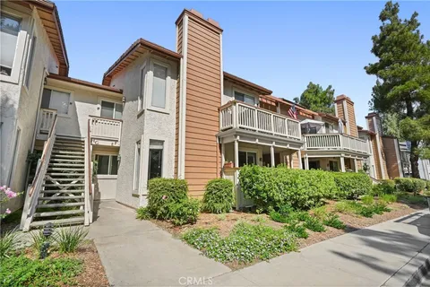 2426 Pleasant Way Unit E, Thousand Oaks, CA 91362 - MLS#: SR25163631
