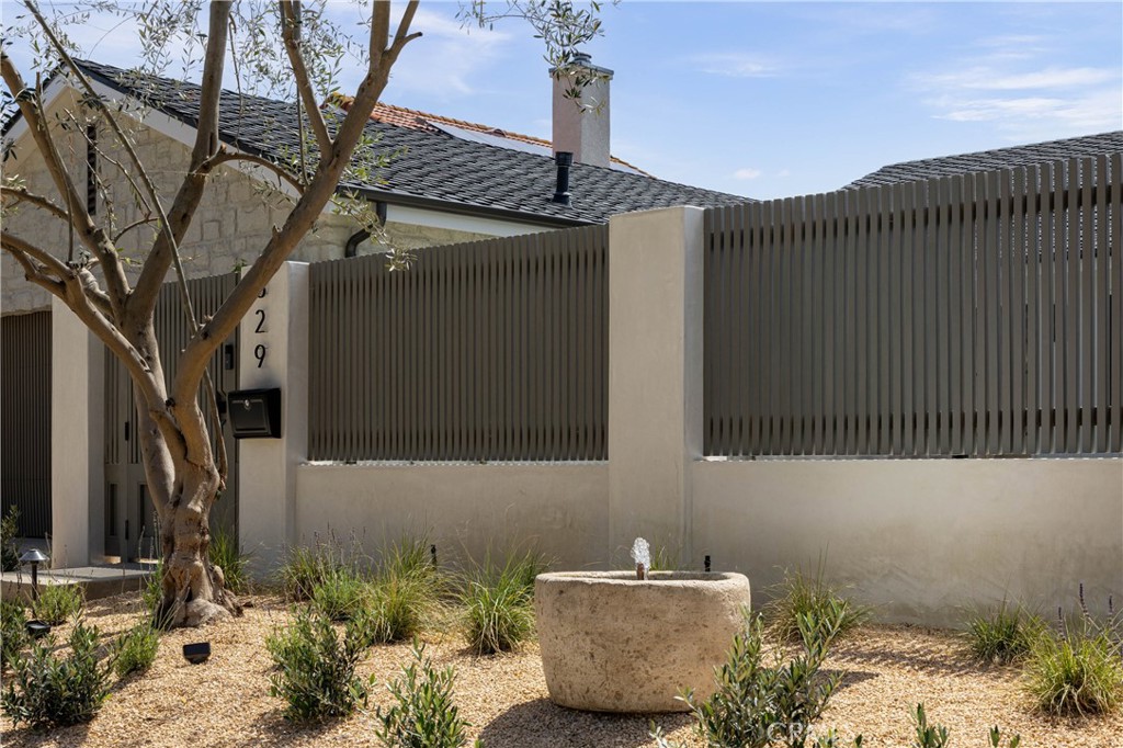 329 Calle Pescador