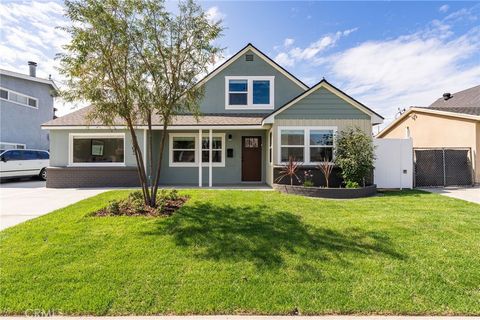 Photo of 17805 Florwood Avenue, Torrance, CA 90504 (MLS # DW25141853)