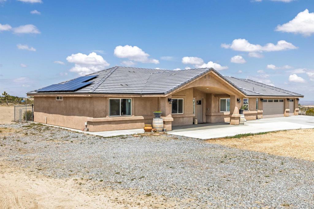 11374 Desert View Road