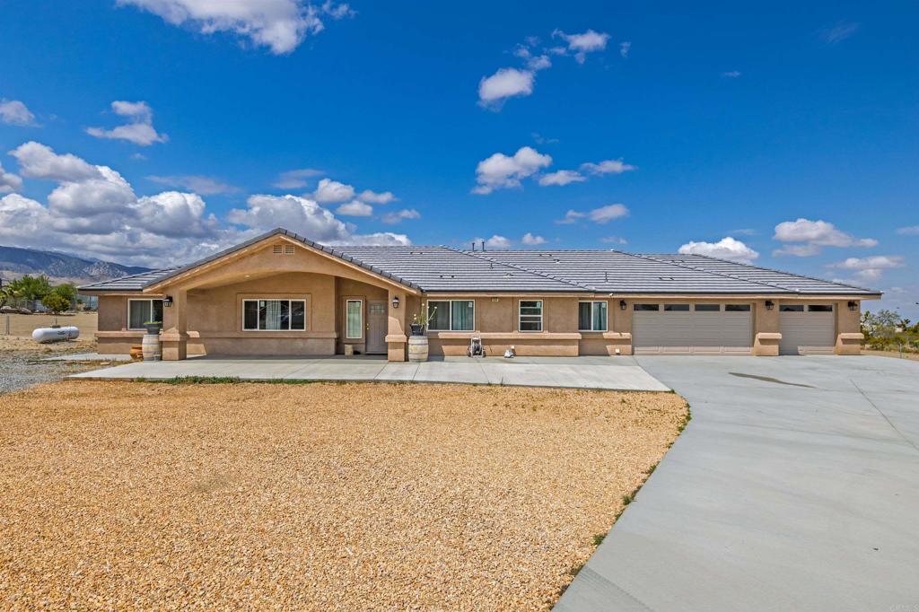 11374 Desert View Road