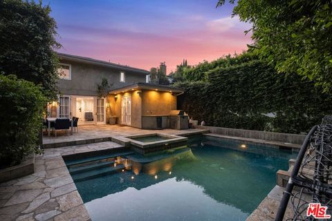 Photo of 1124 Sierra Alta Way, Los Angeles, CA 90069 (MLS # 26794099)