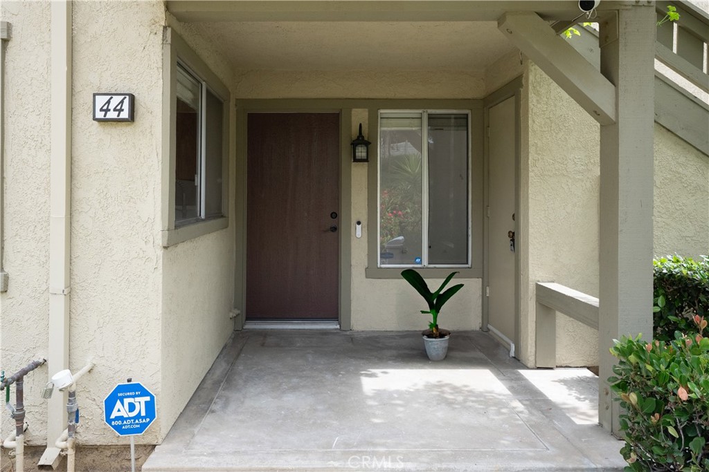 44 Clearbrook