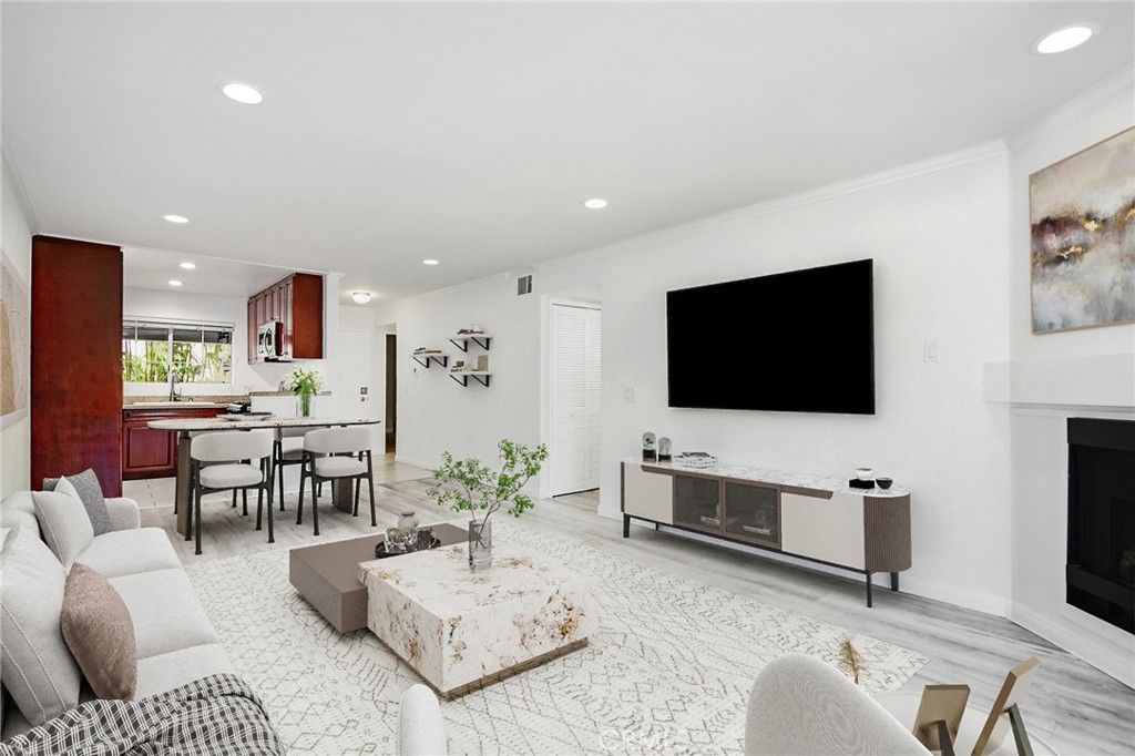 Photo of 5525 Canoga Avenue #129, Woodland Hills, CA 91367 (MLS # SR25194667)