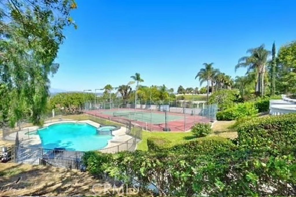 listing image 130723259122132606713