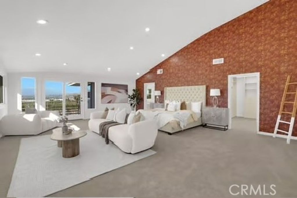 listing image 130720236136096460860