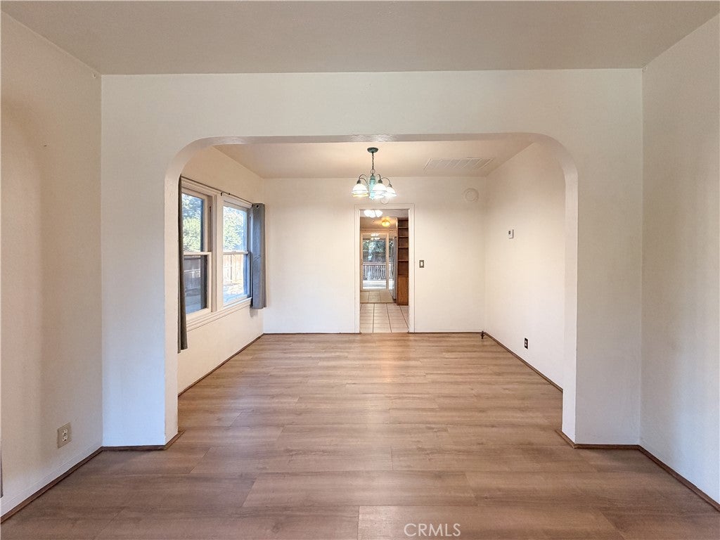 637 W 6th