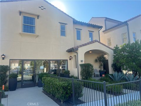 221 Canterbury Irvine CA 92618
