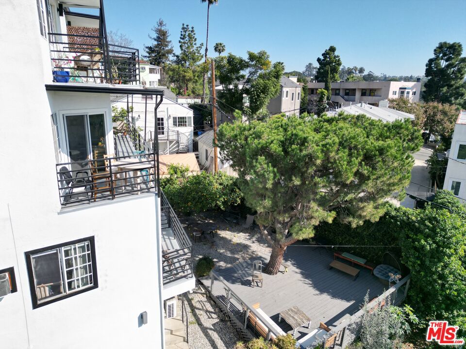 960 Micheltorena Street
