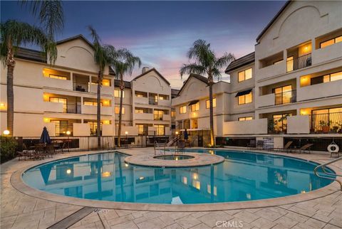 Photo of 17735 Kinzie, Northridge, CA 91325 (MLS # SR26020714)