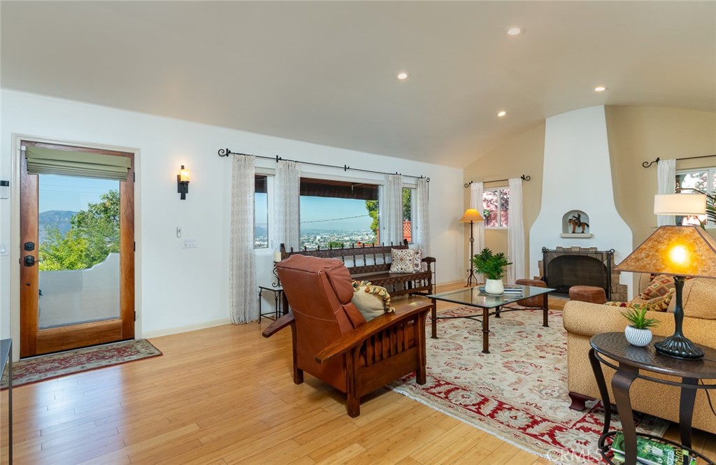 1404 Corona Drive