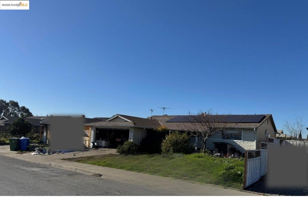 28 PALMS - Residential