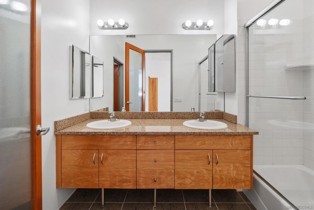 South Escondido - Residential Lease