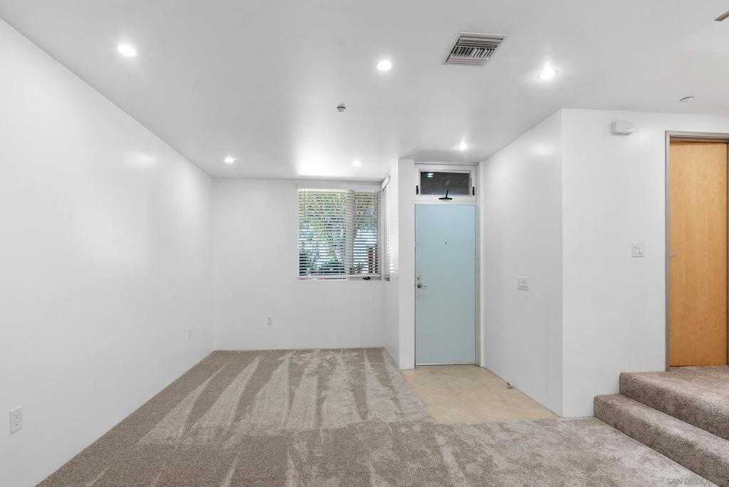 South Escondido - Residential Lease