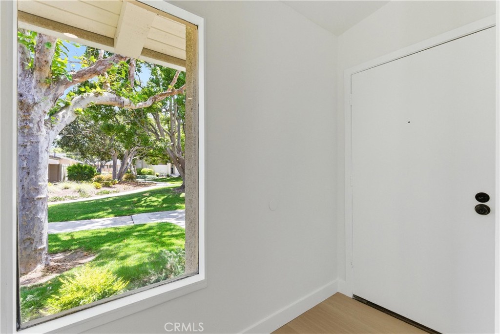 8566 Fallbrook