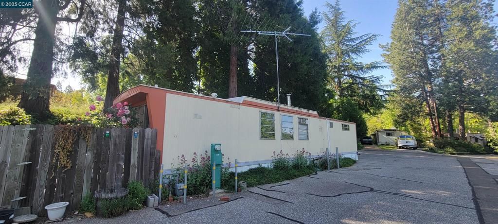 Photo of 617 Walsh Street St, Grass Valley, CA 95945 (MLS # 41115706)