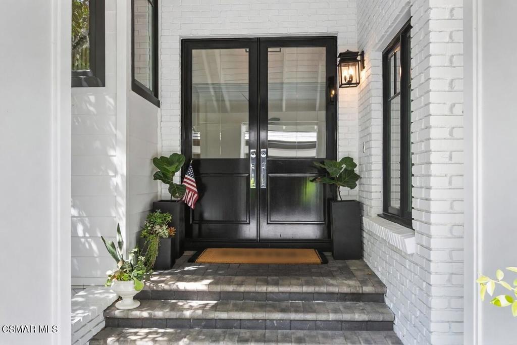 Properties 2 4188 Cresthaven Drive