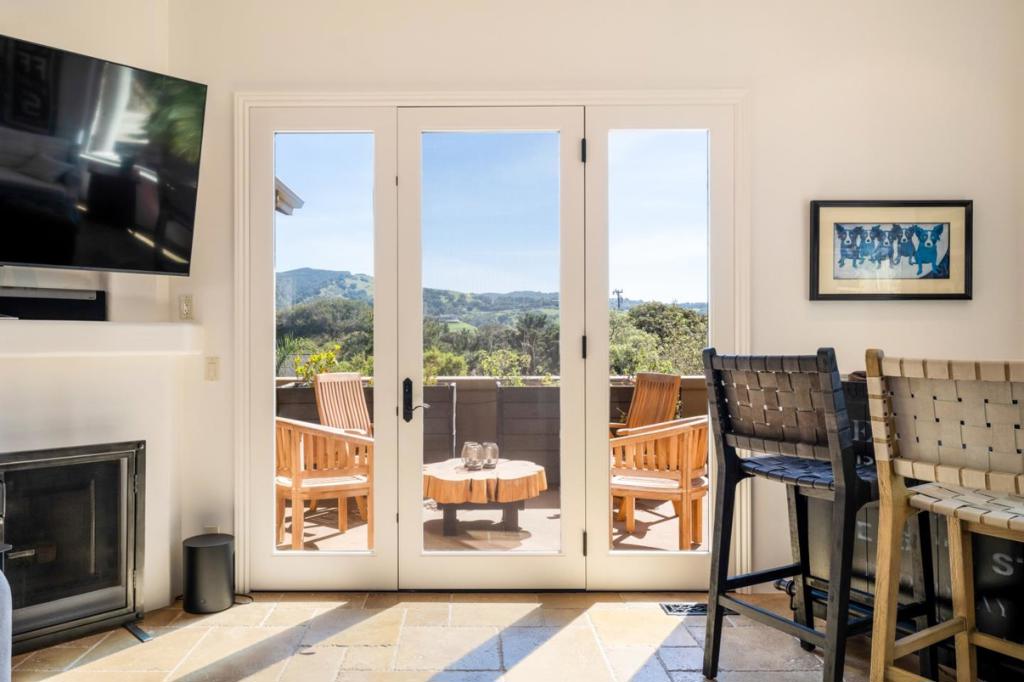 109 Corral De Tierra Road