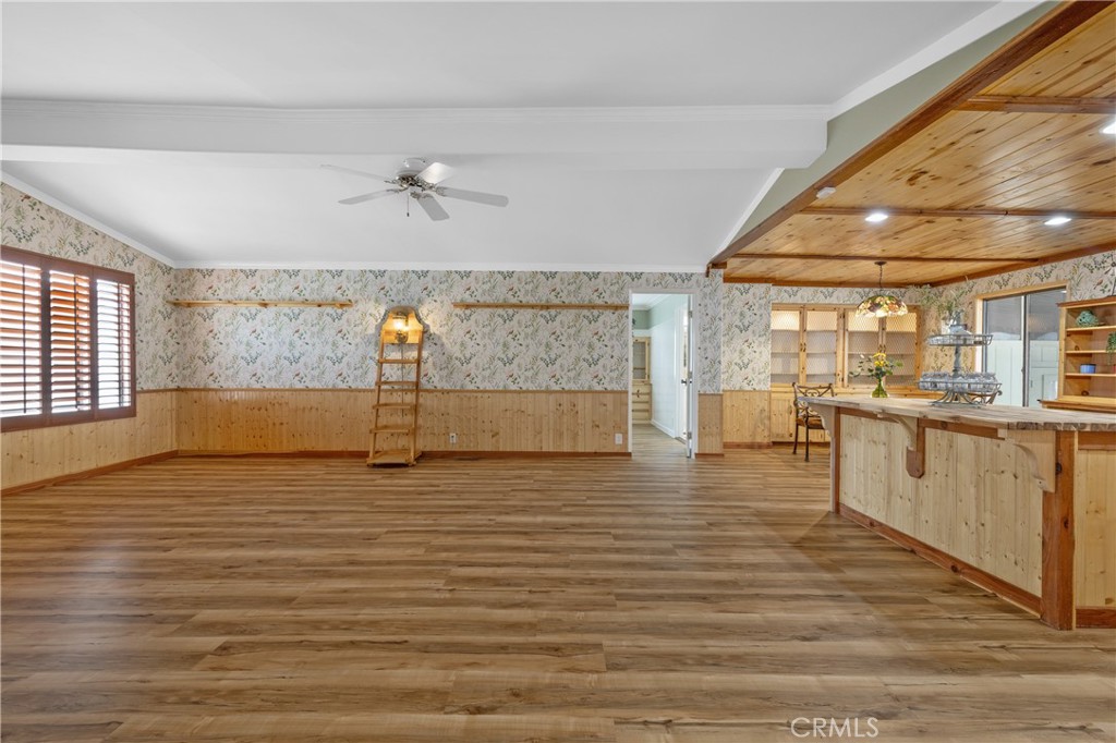 5200 Irvine Boulevard 497