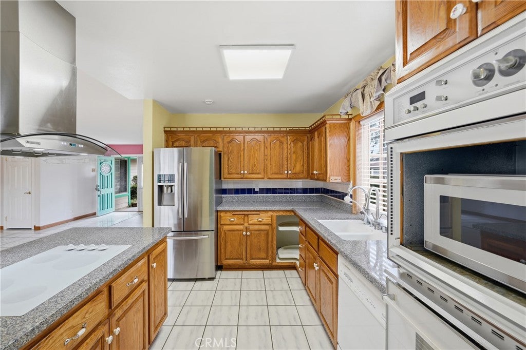 14872 Penfield, Huntington Beach CA 92647 - Photo 12