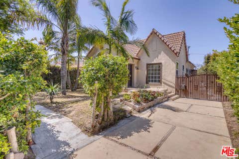 Photo of 2127 Malcolm Avenue, Los Angeles, CA 90025 (MLS # 26837925)