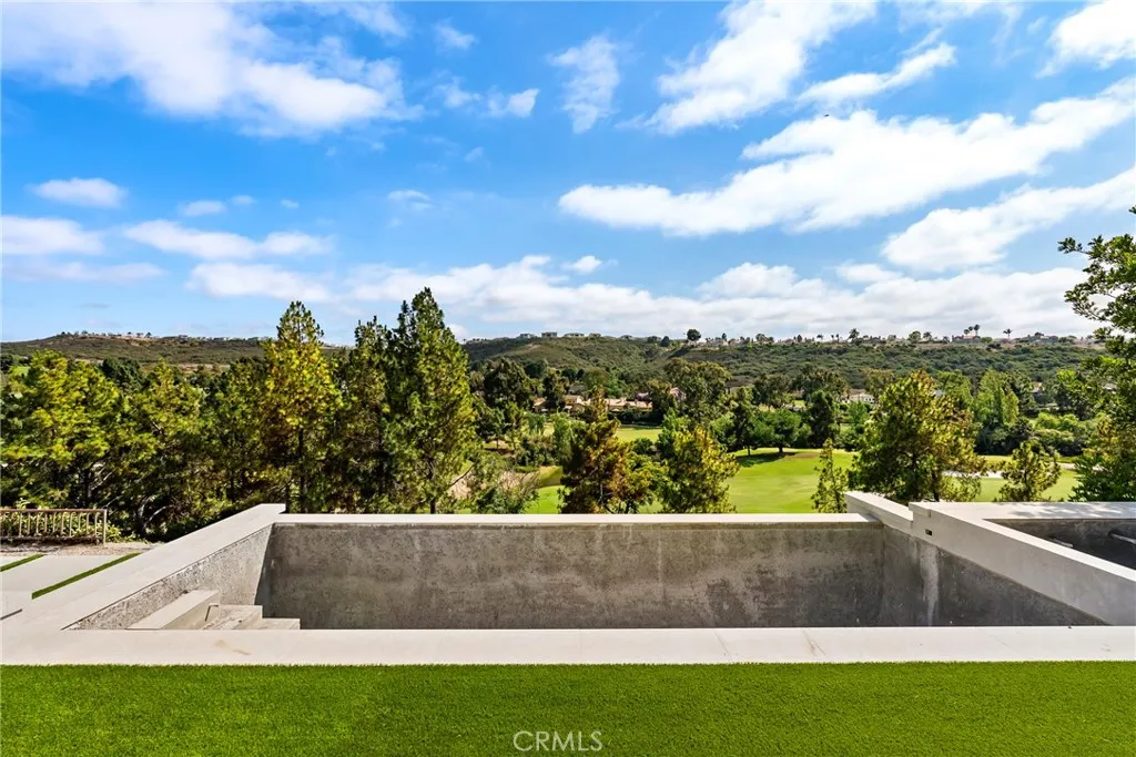 Rancho Santa Fe, California 92067, United States, 4 Bedrooms Bedrooms, ,5 BathroomsBathrooms,Residential,Active,175361