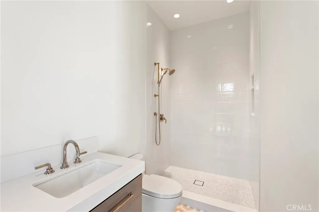 Rancho Santa Fe, California 92067, United States, 4 Bedrooms Bedrooms, ,5 BathroomsBathrooms,Residential,Active,175361