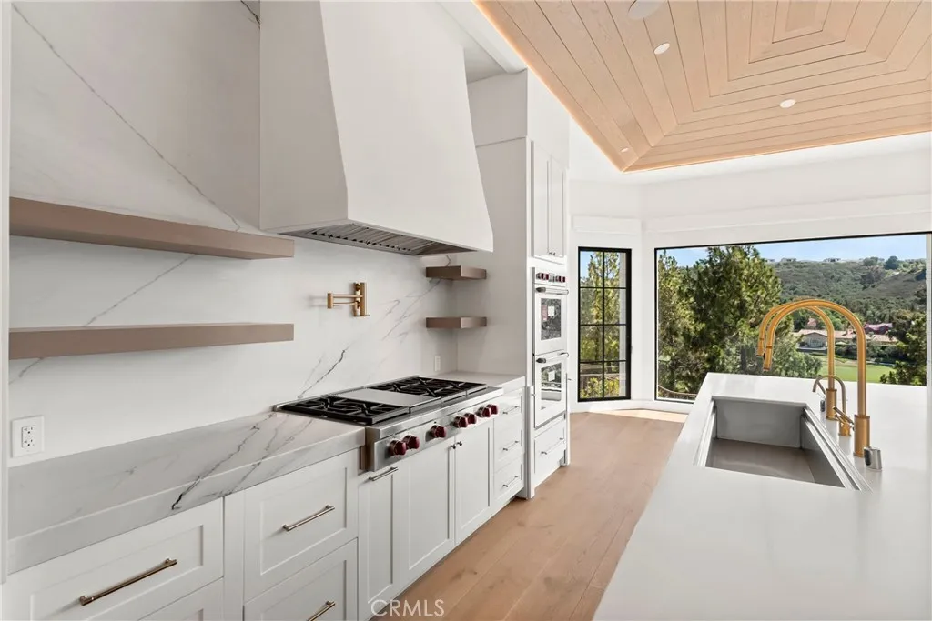 Rancho Santa Fe, California 92067, United States, 4 Bedrooms Bedrooms, ,5 BathroomsBathrooms,Residential,Active,175361