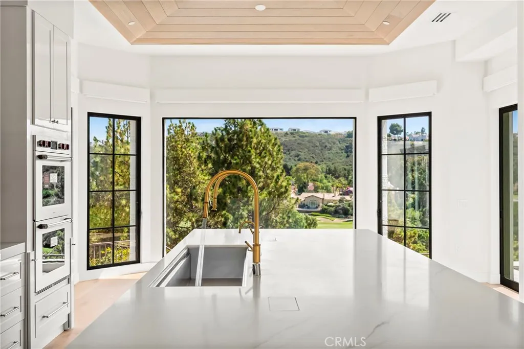 Rancho Santa Fe, California 92067, United States, 4 Bedrooms Bedrooms, ,5 BathroomsBathrooms,Residential,Active,175361