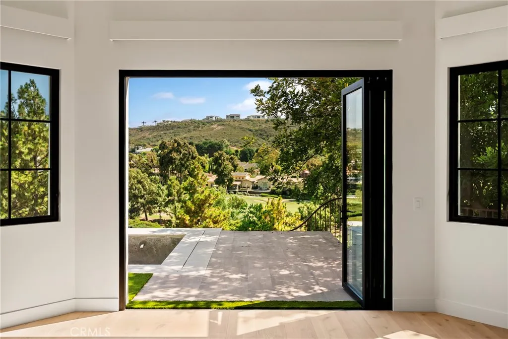 Rancho Santa Fe, California 92067, United States, 4 Bedrooms Bedrooms, ,5 BathroomsBathrooms,Residential,Active,175361