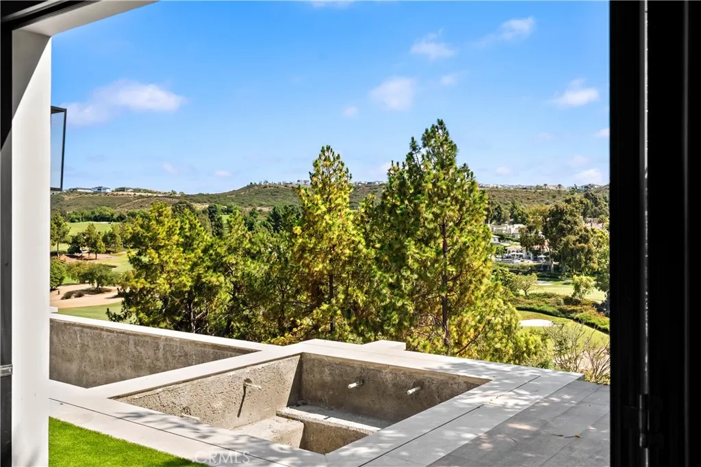 Rancho Santa Fe, California 92067, United States, 4 Bedrooms Bedrooms, ,5 BathroomsBathrooms,Residential,Active,175361