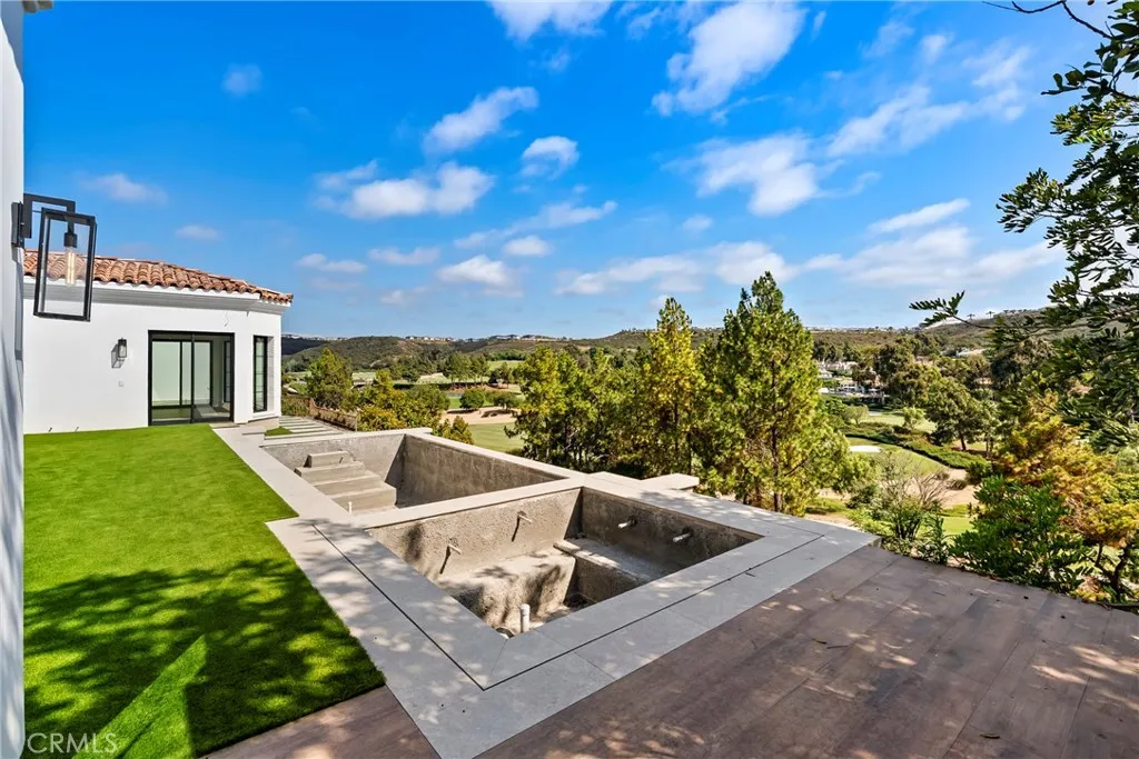 Rancho Santa Fe, California 92067, United States, 4 Bedrooms Bedrooms, ,5 BathroomsBathrooms,Residential,Active,175361