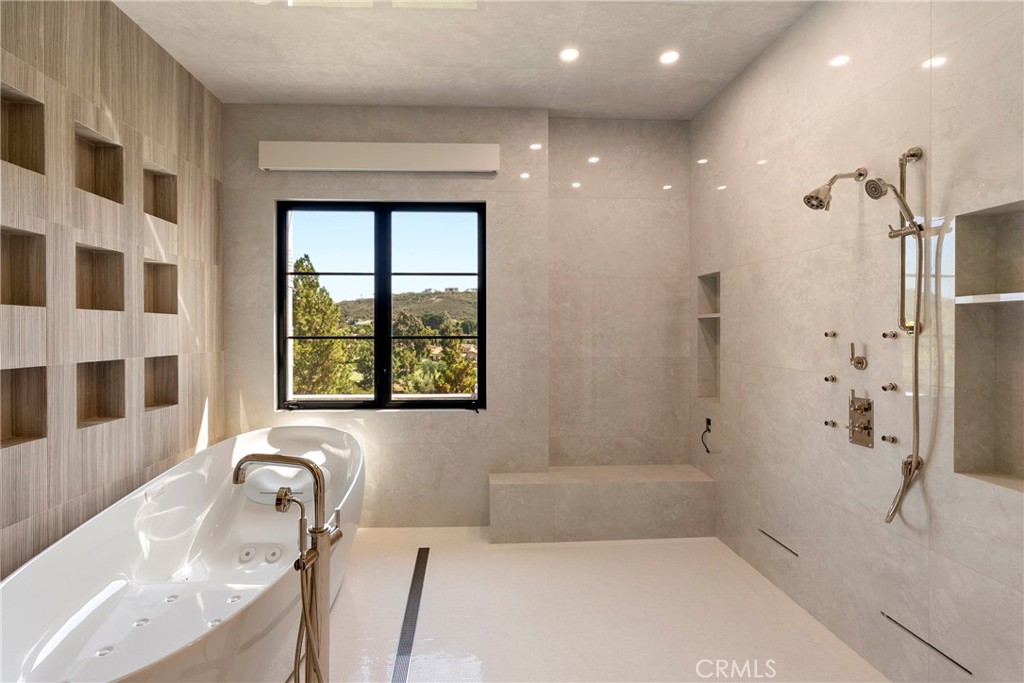 Rancho Santa Fe - Residential