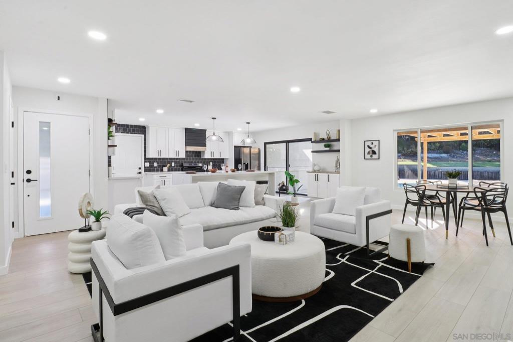 6288 Broadmoor Dr