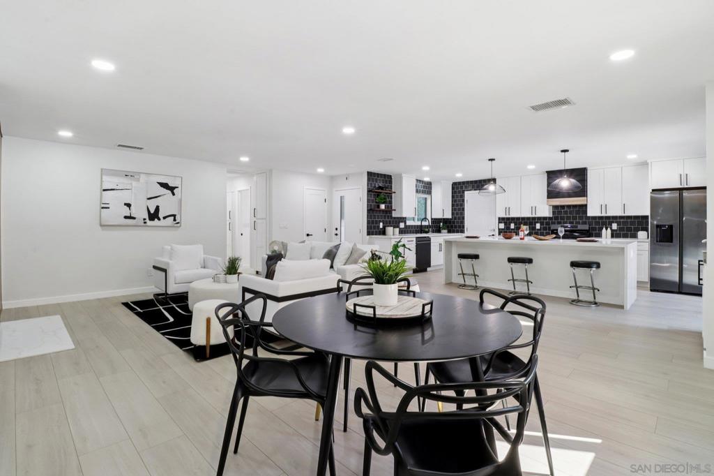 6288 Broadmoor Dr