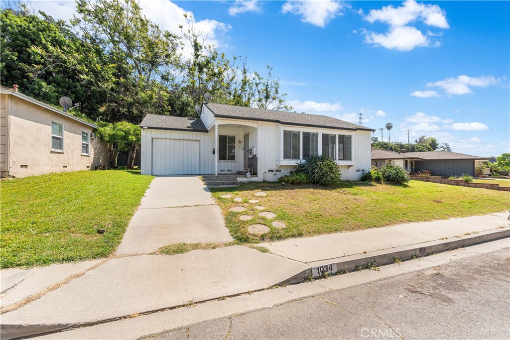 1034 Loma Verde