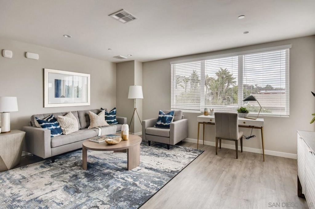 3909 Voltaire St 310