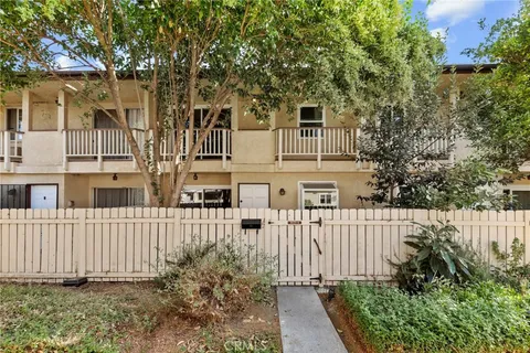 8031 Canby Ave Unit 4, Reseda, CA 91335 - MLS#: BB25262694