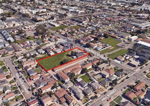 Photo of 1239 S C Street, Oxnard, CA 93033 (MLS # V1-31934) Photo of 1239 S C Street, Oxnard, CA 93033 (MLS # V1-31934)