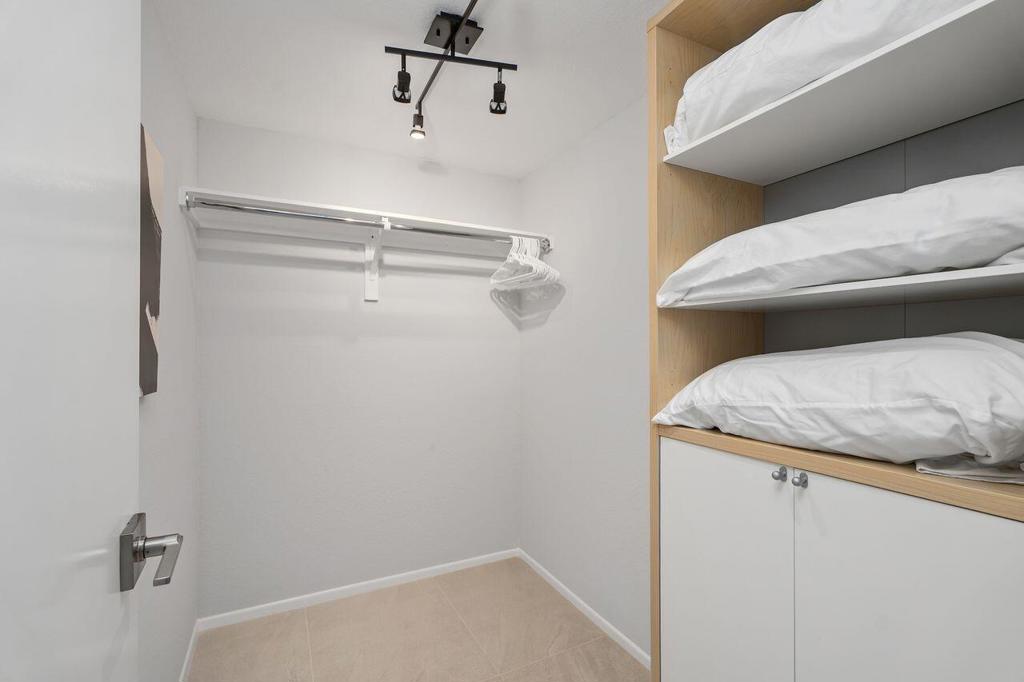 Ironwood Country Clu - Residential Lease