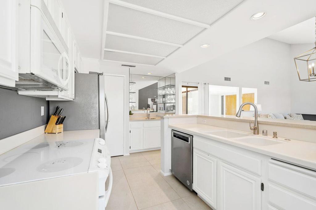 Ironwood Country Clu - Residential Lease